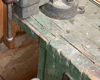 SHOP BENCH WITH VISE, PENCIL SHARPENER & POWER SUPPLY