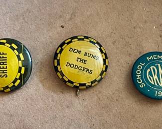 ANTIQUE PINS