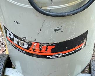 DEVILBISS PRO AIR 20 GALLON PORTABLE AIR COMPRESSOR