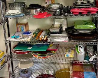 KITCHEN & HOUSEHOLD ITEMS