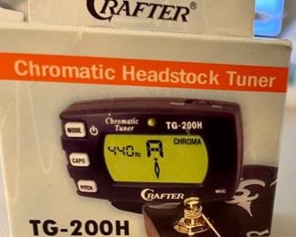 CHROMATIC HEADSTOCK TUNER TG-200H