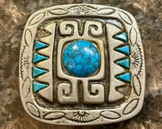 VINTAGE BELT BUCKLE
