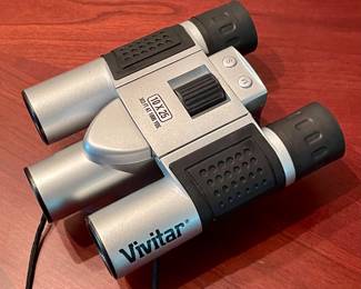 VIVITAR BINOCULARS