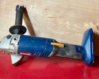 BATTERY OPERATED RYOBI POWER TOOL
