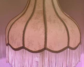 ANTIQUE FRINGED SHADE FLOOR LAMP/SIDE TABLE