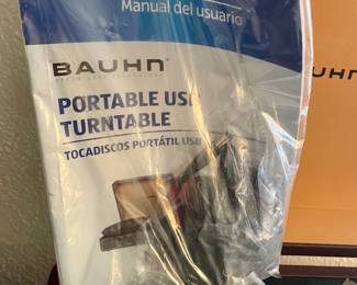 BAUHN PORTABLE USB TURNTABLE
