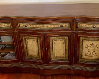 LARGE ENTERTAINMENT CONSOLE WITH REMOTE CONTROL HIDDEN TV CABINET