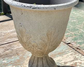 LARGE PLANTER