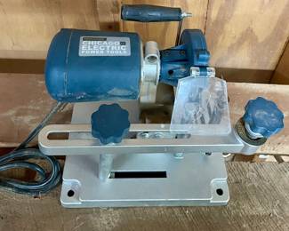 CHICAGO ELECTRIC BENCH GRINDER