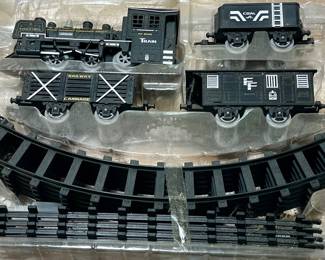 VINTAGE FENFA STEAM TRAIN SET