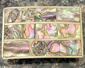 VINTAGE OYSTER SHELL BELT BUCKLE