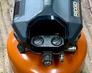 RIDGID 6-GALLON 150 PSI PANCAKE AIR COMPRESSOR