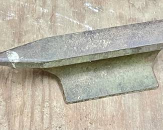 HAND-CRAFTED RAIL ANVIL