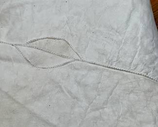 Genuine 4-Pelt 6’ x 6’Ivory Sheepskin Rug