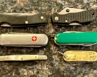 VINTAGE KNIVES