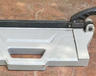 TILE CUTTER