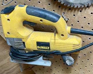 DEWALT SCROLL SAW