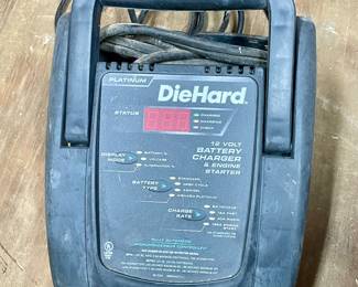 DIEHARD 12V BATTERY CHARGER
