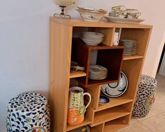 NICE MULTI SIZE SHELVES IN WOOD CABINET, 2 GARDEN BENCHES
