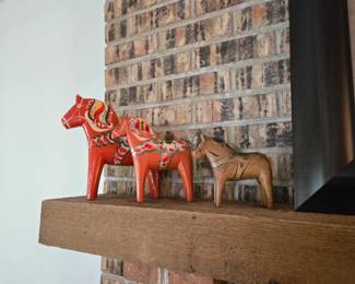 Love these Scandinavian horses