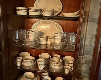 Noritake Parkridge Dinnerware Set