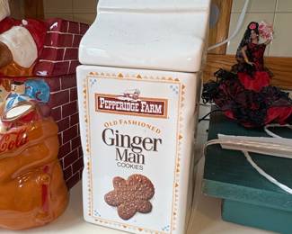 Pepperidge Farm "Old Fashioned Ginger Man Cookies" & "Chocolate Chip Cookies" Milk Carton Cookie Jar