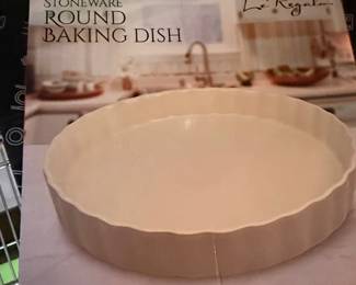 Le Regalo Stoneware Round Baking Dish
