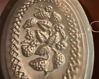 Vintage Copper tone Oval Strawberry Motif Wall Mold