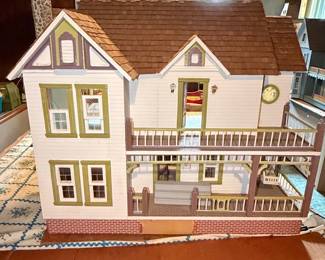 Victorian Style Wooden Dollhouse