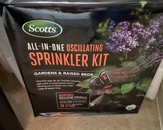 Scotts All-In-One Oscillating Sprinkler Kit