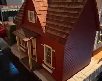 Dollhouse VictorianStyle Red House