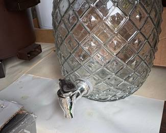 Pineapple Pattern Glass Beverage Dispenser