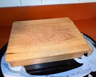 Wooden Cheese Board with Integrated Utensil Drawer and 3-Piece Cheese Tool Set