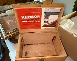 Ronson Roto-Shine Magnetic Shoe Polisher Box
