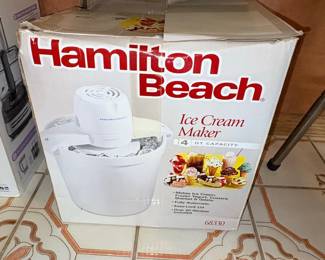 Hamilton Beach 4 Quart Ice Cream Maker 68330
