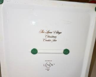 Lenox The Lenox Village Christmas Cookie Jar