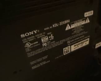 Sony Bravia KDL-32XBR4 LCD Television