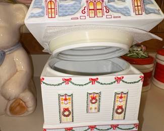 Lenox The Lenox Village Christmas Cookie Jar