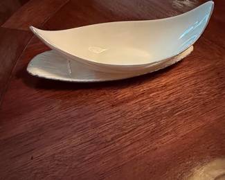 Lenox Olympia Platinum Gravy Boat with Attached Underplate