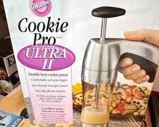 Wilton Cookie Pro Ultra II Cookie Press