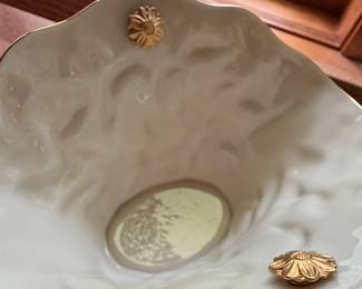 Lenox Lily Basket