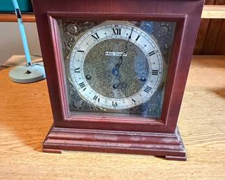 Seth Thomas Legacy IV Mantel Clock