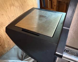 Char-Broil ProSeries Gas Grill Side Shelf