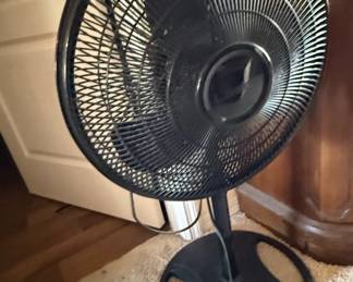 Lasko Oscillating Pedestal Fan