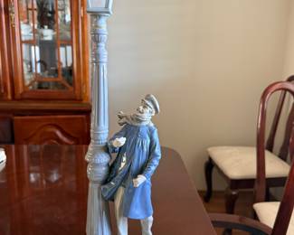Lladro Lamplighter (Spain)