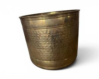 41 LargeVintageHammeredBrassPlanterCachepot