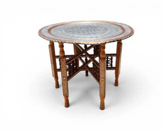 67 MoroccanStyleHammeredMetalTrayTableonFoldingInlaidWoodBase