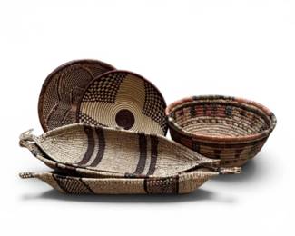 109 HandwovenBasketTraysCanoeShapedBaskets5Pieces