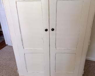 White Wood Chest