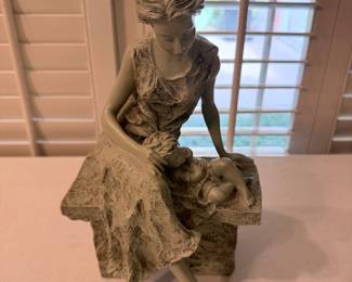 Woman Sculpture 